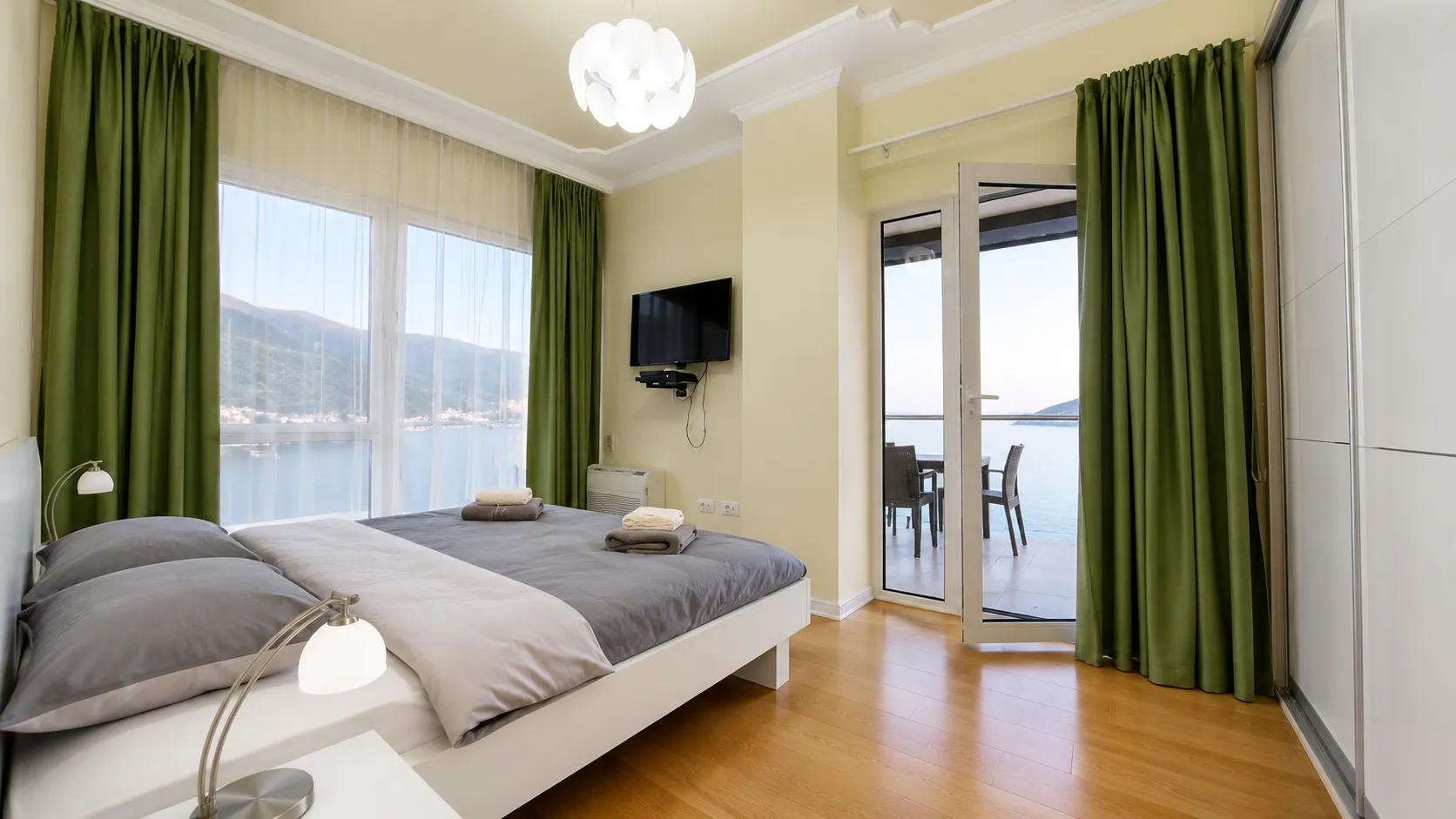 Prodaja, dvosoban stan, 85m², Tre Canne, Budva