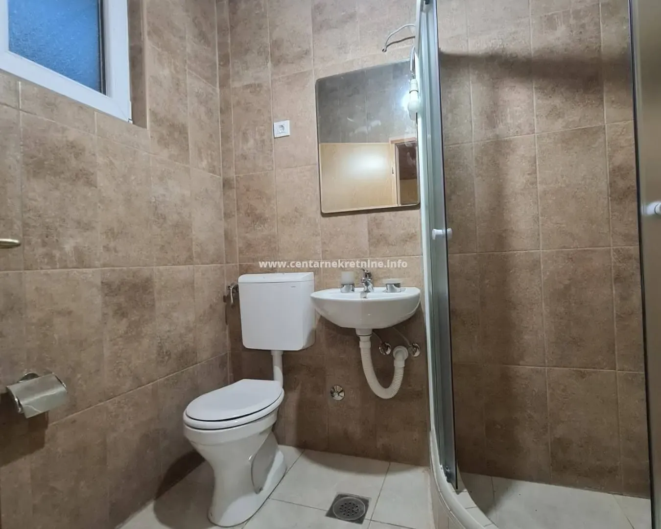 Prodaja, kuća, 110m², Stanjevića Rupa, Podgorica