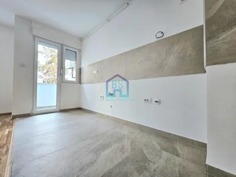 Sale, one bedroom apartment, 43m², Cara Dušana, Novi Sad Sve Podlokacije - image 4