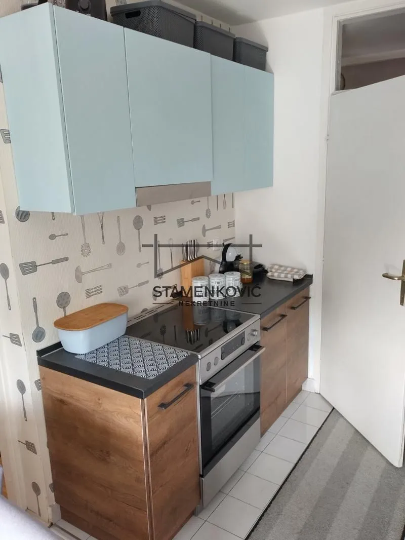 Prodaja, trosoban stan, 69m², Sajam, Novi Sad Sve Podlokacije