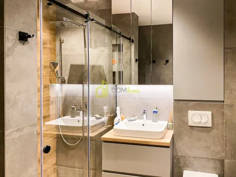 Izdavanje, dvosoban stan, 120m², Centar, Podgorica - image 4