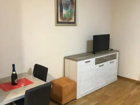 Rent, one bedroom apartment, 33m², City Kvart, Podgorica - image 3