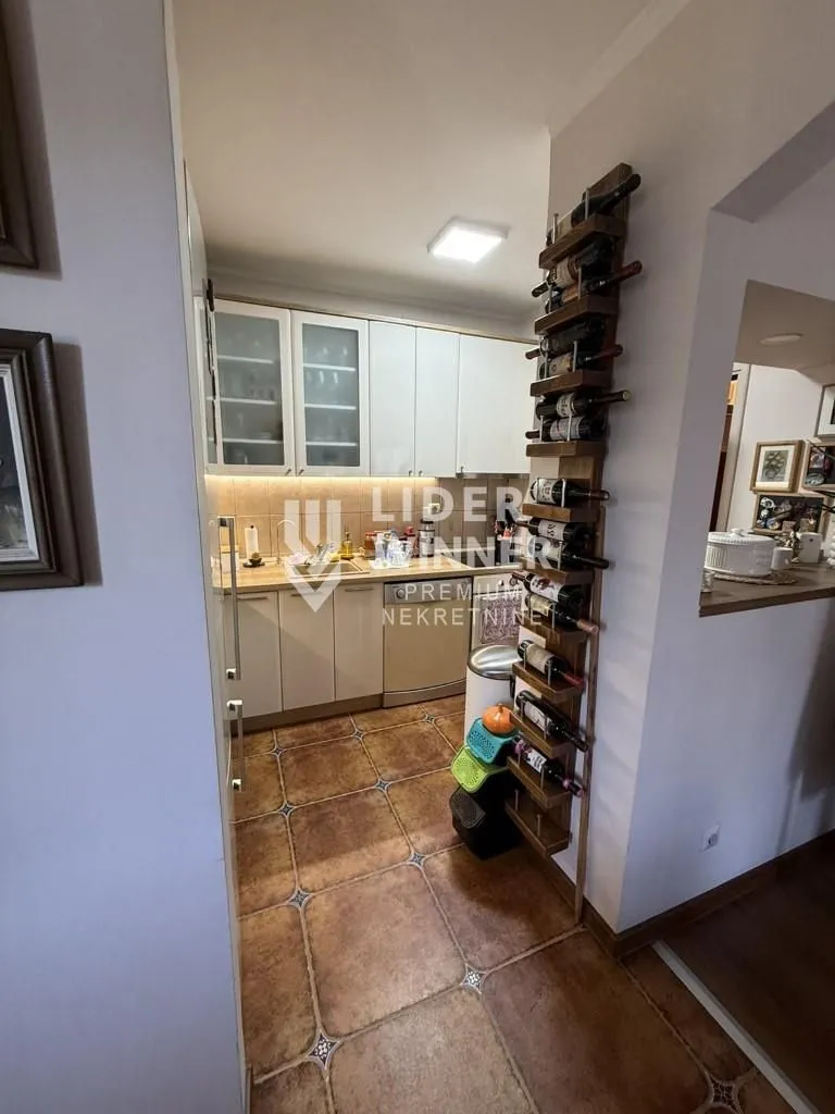 Sale, two bedroom apartment, 64m², Novi Beograd Blok 62, Novi Beograd Sve Podlokacije