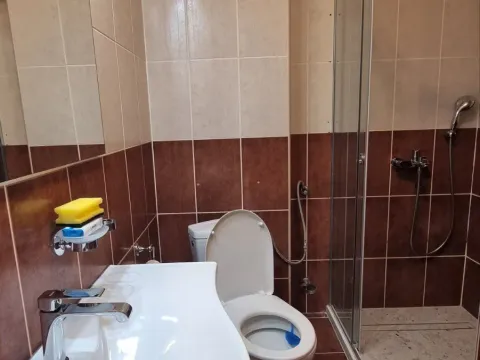 Rent, three bedroom apartment, 104m², Budva, Crna Gora - image 10