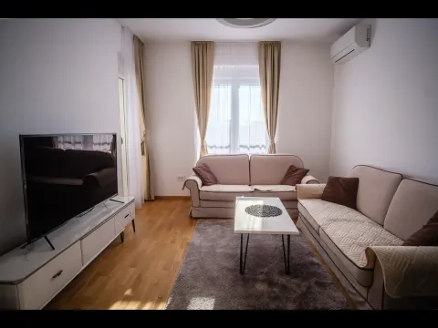 Rent, one bedroom apartment, 45m², Stari Aerodrom, Podgorica - image 1