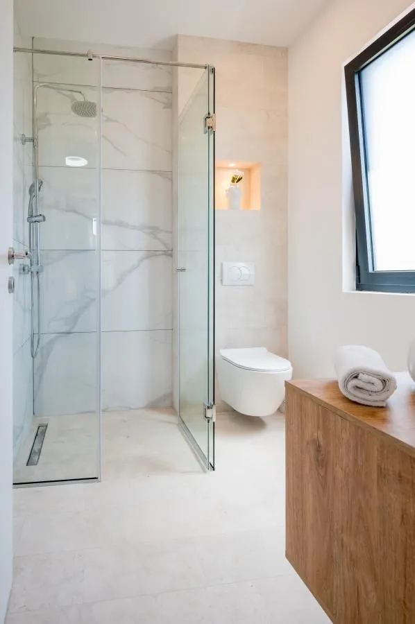 Prodaja, kuća, 250m², Mrčevac, Tivat