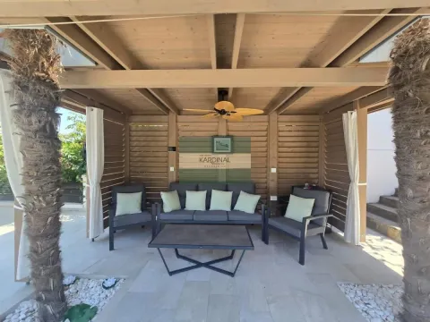 Prodaja, kuća, 400m², Sremska Kamenica, Petrovaradin - image 10