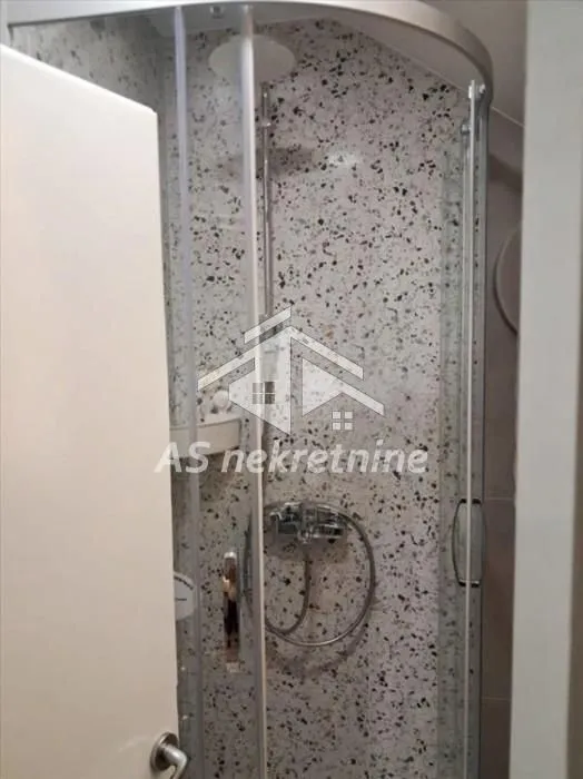 Izdavanje, dvosoban stan, 54m², Kalenić Pijaca, Vračar Sve Podlokacije