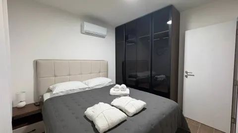 Rent, two bedroom apartment, 65m², Tripovići, Tivat - image 4