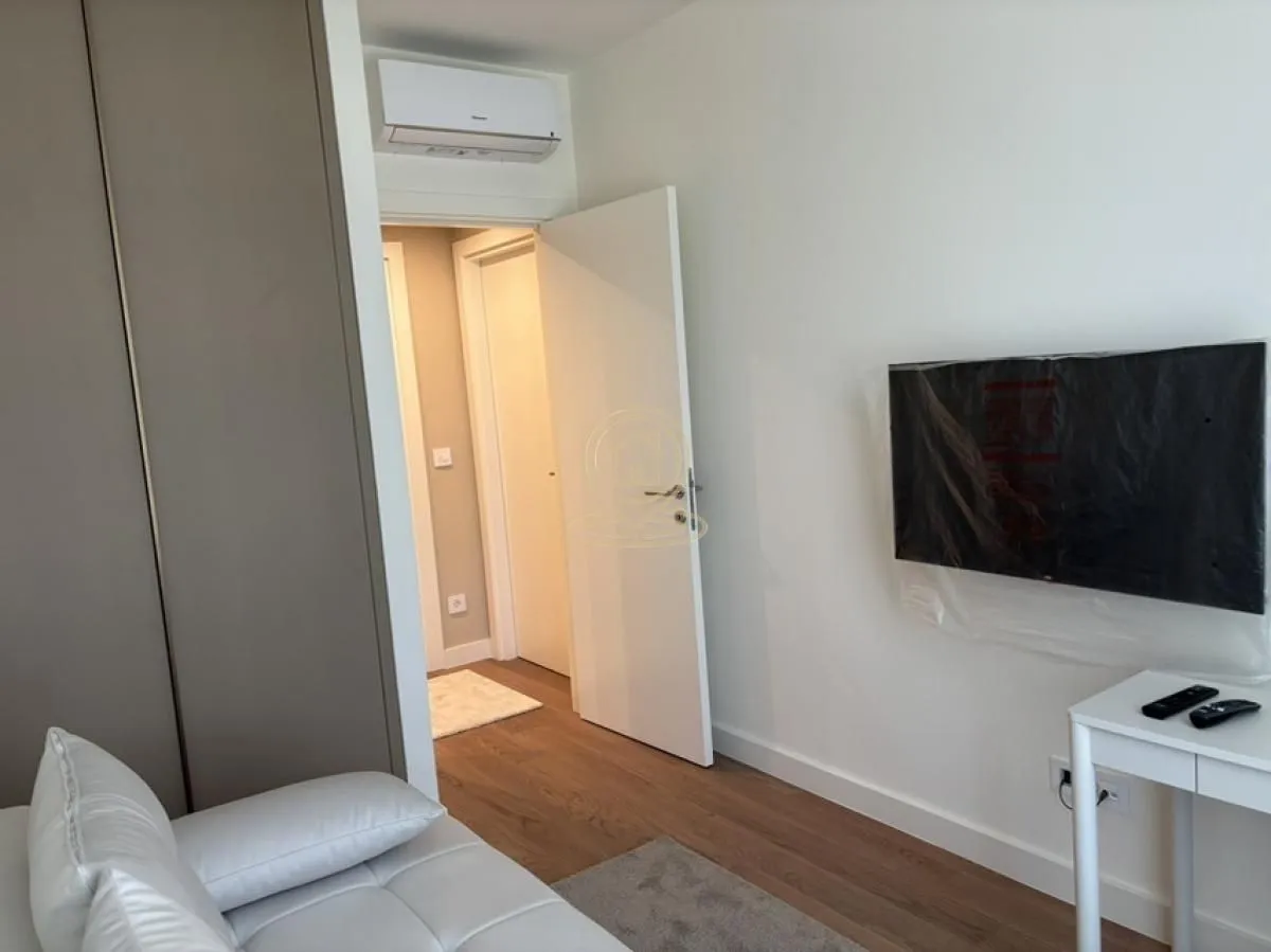 Rent, three bedroom apartment, 74m², Savski Venac, Beograd