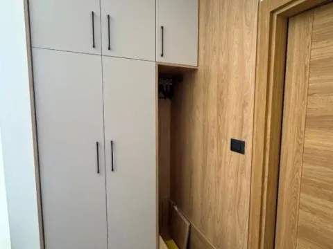 Izdavanje, kuća, 220m², Donja Gorica, Podgorica - image 9