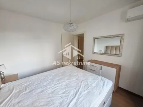 Izdavanje, četvorosoban stan, 80m², Tašmajdan, Palilula Sve Podlokacije - image 14