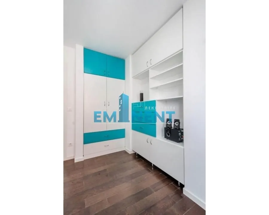 Izdavanje, trosoban stan, 60m², Novi Beograd Blok 67, Novi Beograd Sve Podlokacije