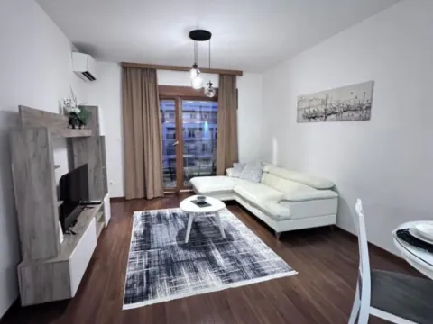 Izdavanje, jednosoban stan, 53m², Master Kvart, Podgorica