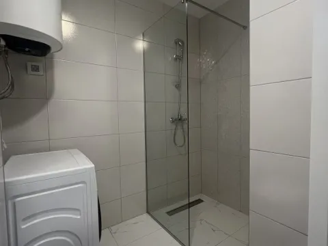 Izdavanje, jednosoban stan, 47m², Stari Aerodrom, Podgorica - image 8