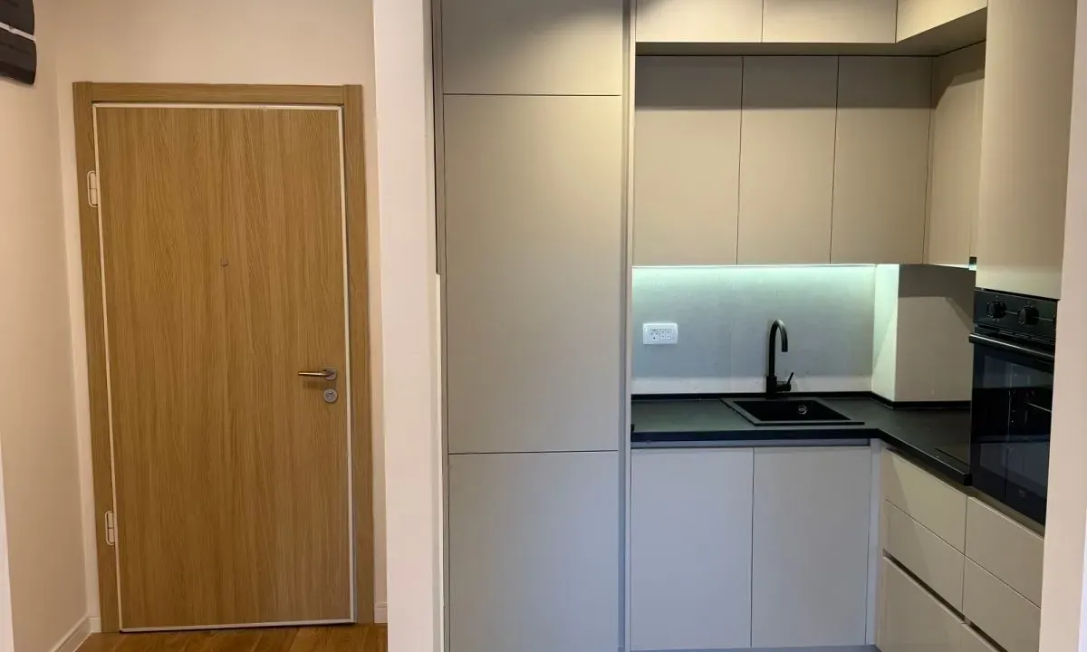 Izdavanje, jednosoban stan, 43m², Central Point, Podgorica