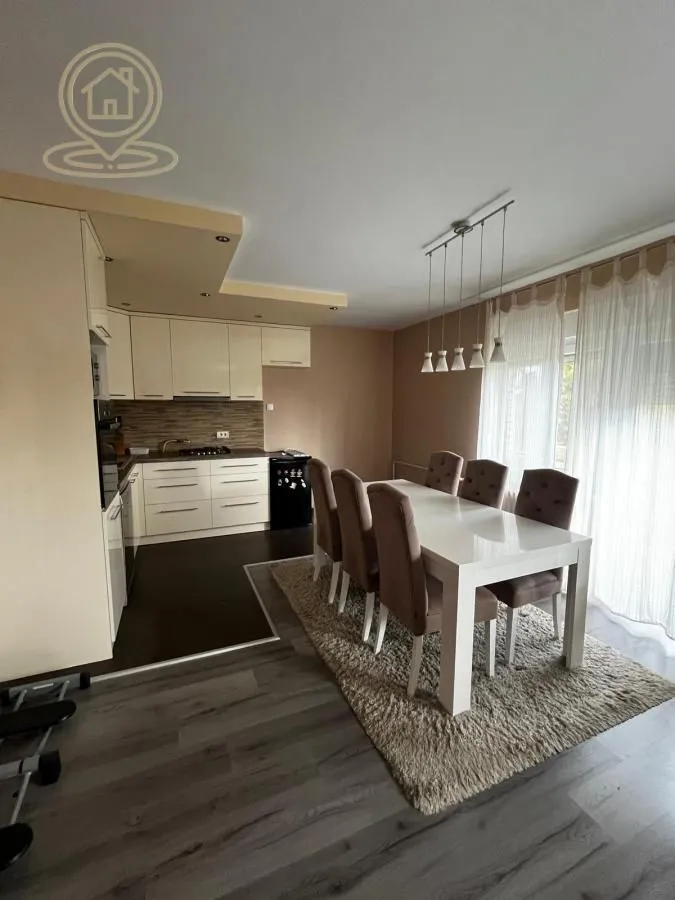 Prodaja, kuća, 200m², Sremski Karlovci, Novi Sad