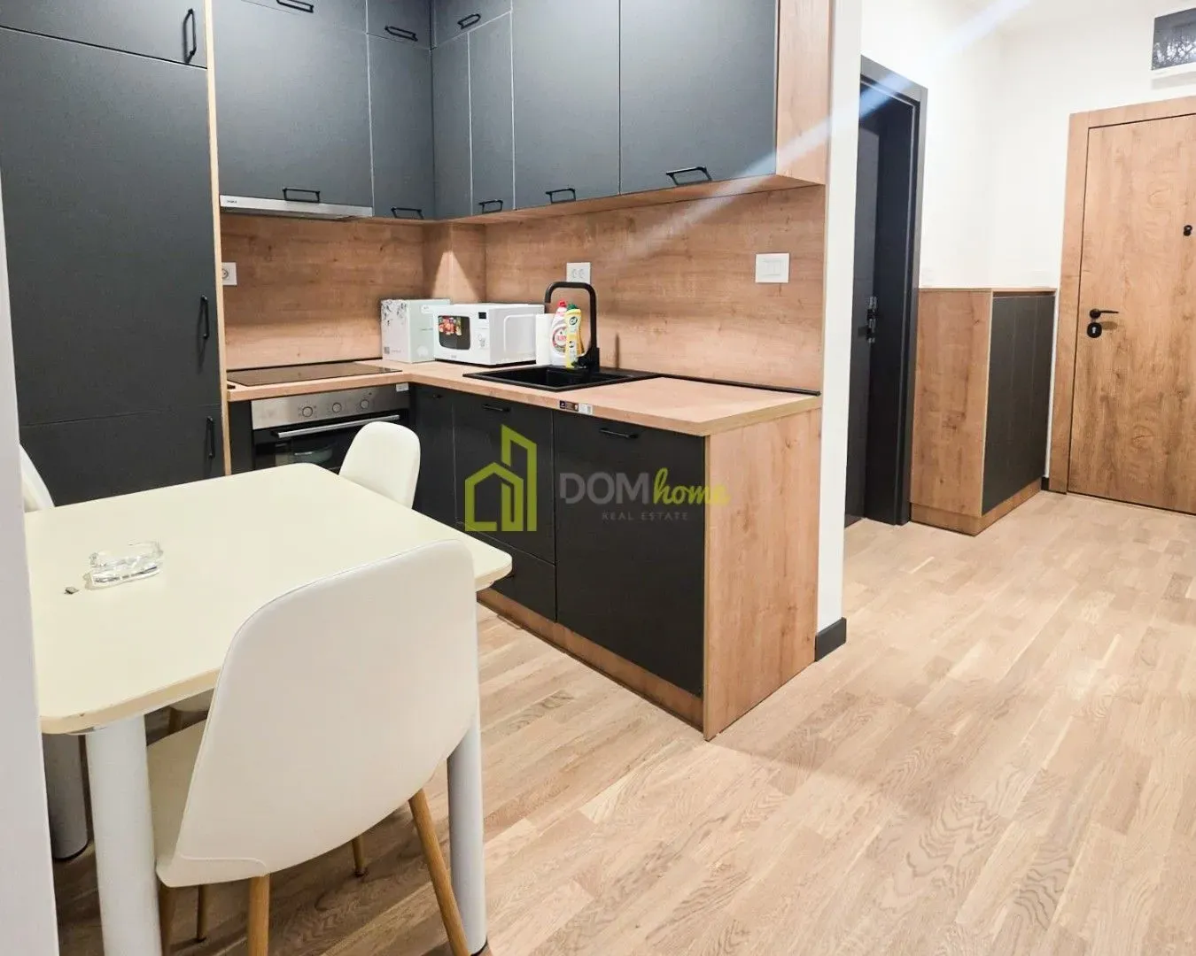 Izdavanje, jednosoban stan, 35m², Gorica C, Podgorica