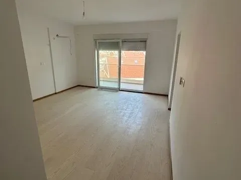 Prodaja, trosoban stan, 79m², Budva, Crna Gora - image 13