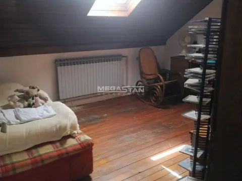 Prodaja, stan, 134m², Zemun Centar, Zemun Sve Podlokacije - image 16