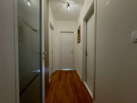 Izdavanje, stan, 108m², Central Point, Podgorica - image 11