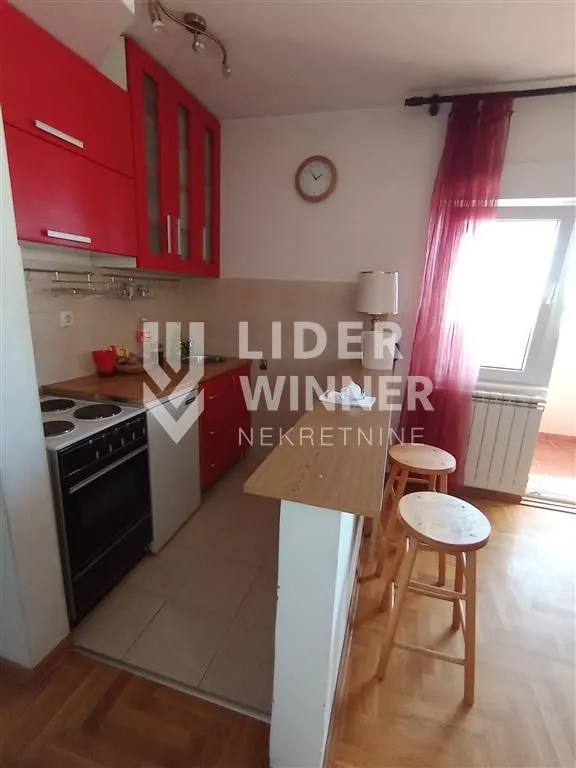 Izdavanje, jednosoban stan, 30m², Cvetkova Pijaca, Zvezdara Sve Podlokacije