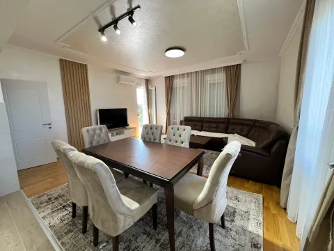 Rent, two bedroom apartment, 70m², City Kvart, Podgorica - image 1