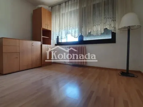 Prodaja, trosoban stan, 79m², Mladenovac, Beograd - image 13