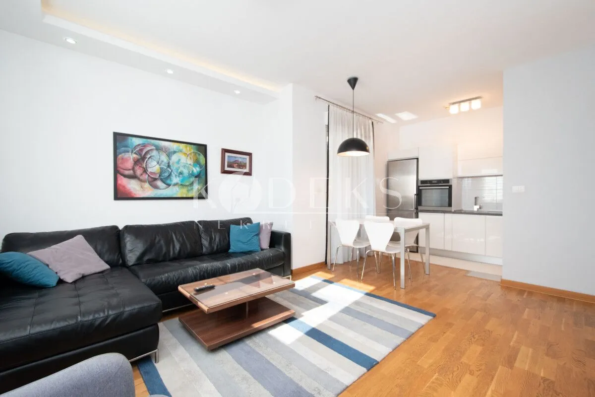 Izdavanje, jednosoban stan, 45m², City Kvart, Podgorica