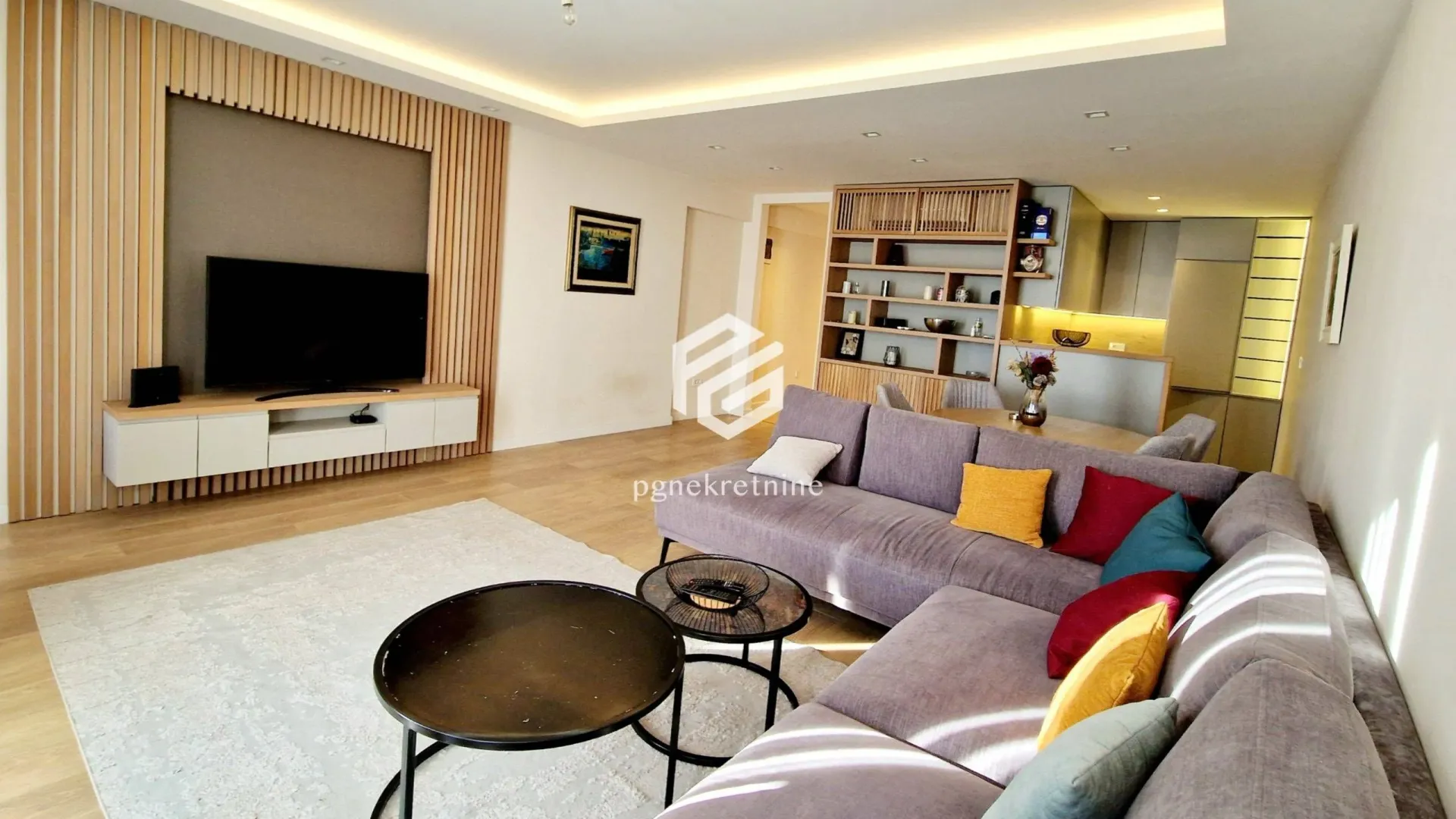 Rent, two bedroom apartment, 120m², Centar, Podgorica