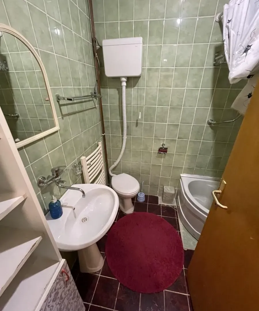 Prodaja, dvosoban stan, 40m², Železnička Stanica, Novi Sad Sve Podlokacije