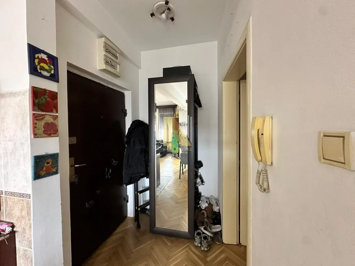 Prodaja, trosoban stan, 61m², Salajka, Novi Sad Sve Podlokacije