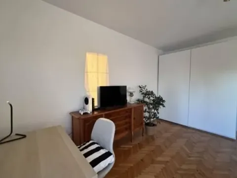 Izdavanje, dvosoban stan, 54m², Palata Pravde, Beograd - image 4