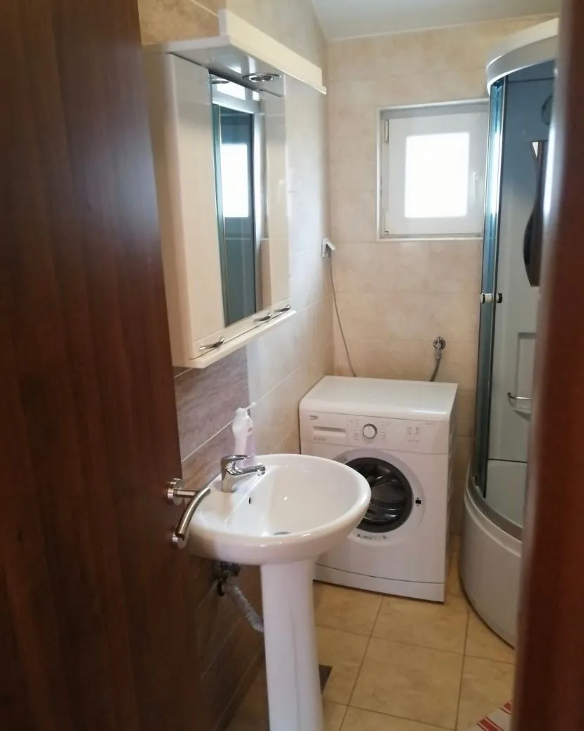 Rent, one bedroom apartment, 53m², Lazi, Budva