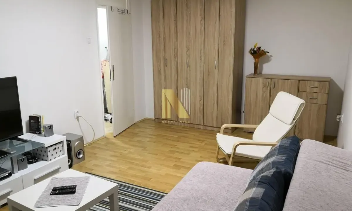 Izdavanje, jednosoban stan, 39m², Liman 3, Novi Sad Sve Podlokacije