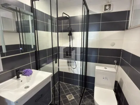 Izdavanje, dvosoban stan, 85m², Centar, Rožaje - image 6