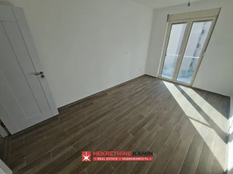 Sale, two bedroom apartment, 74m², Bečići, Budva - image 9