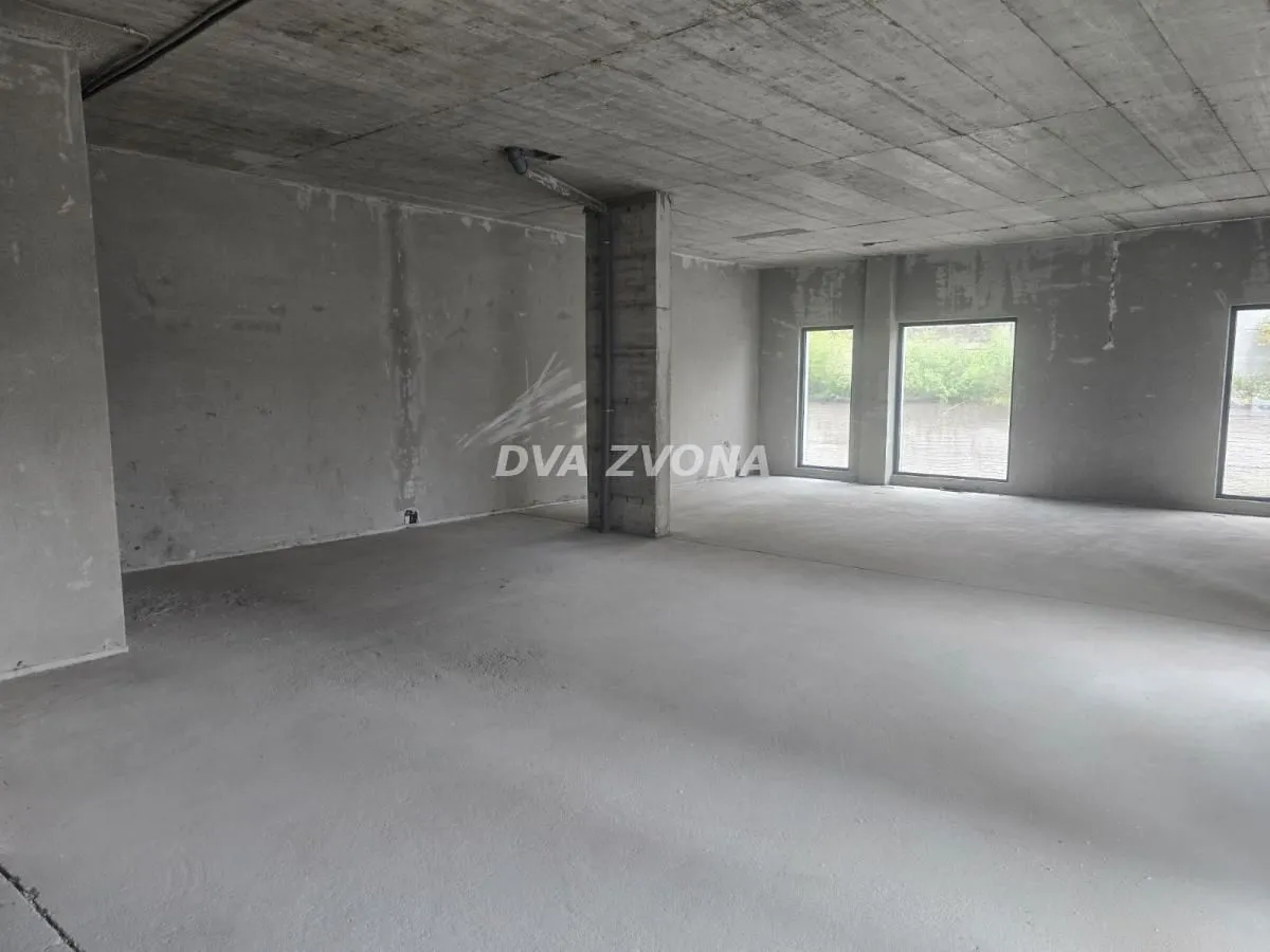 Rent, office space, 224m², Stari Banovci, Stara Pazova