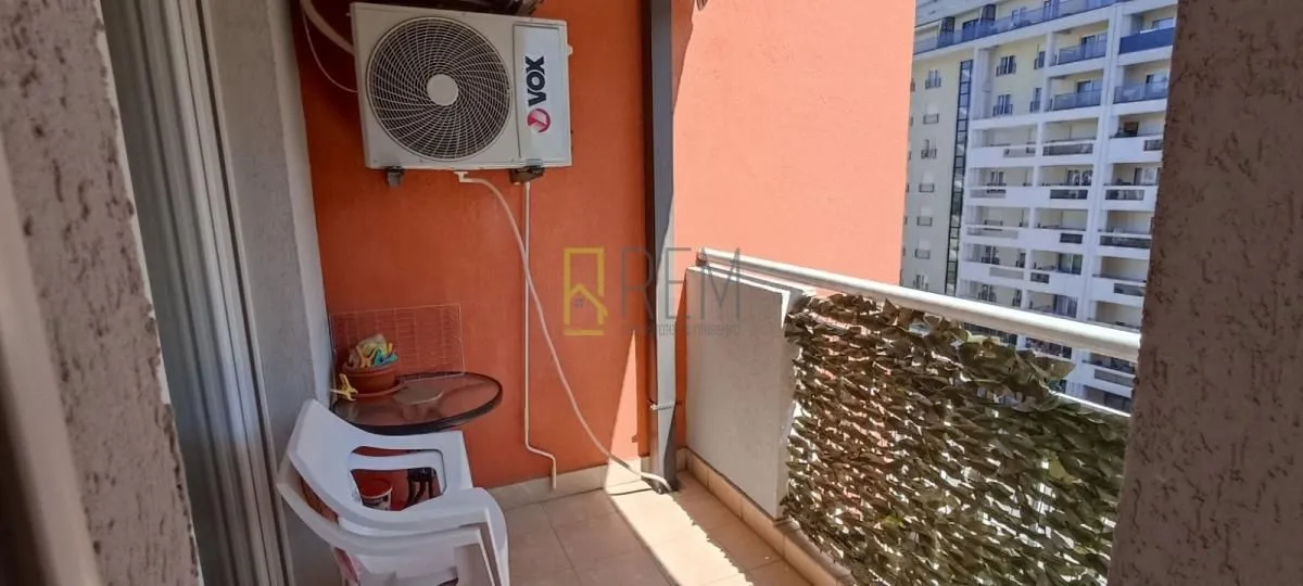 Prodaja, dvosoban stan, 74m², City Kvart, Podgorica