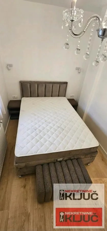 Izdavanje, jednosoban stan, 36m², Centar, Novi Sad