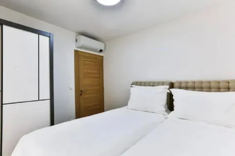Rent, two bedroom apartment, 59m², Pržno, Budva - image 11