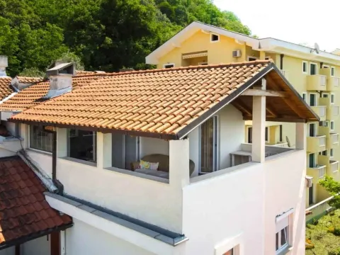 Sale, one bedroom apartment, 69m², Petrovac, Budva - image 7