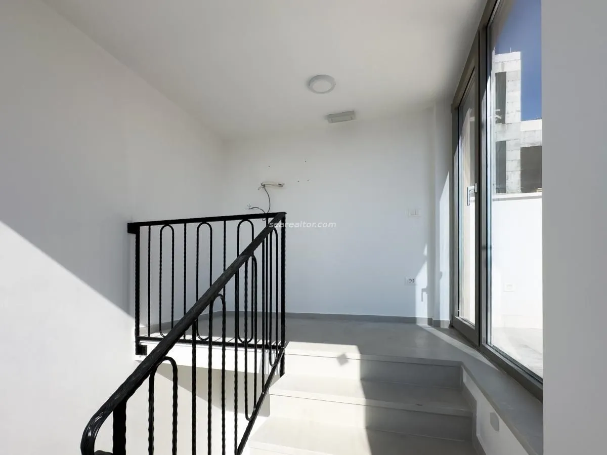 Prodaja, kuća, 286m², Donja Lastva, Tivat