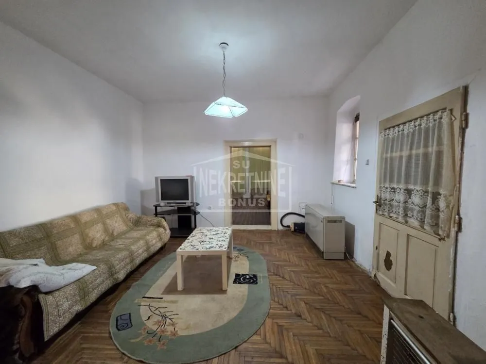 Prodaja, kuća, 250m², Bajmok, Subotica