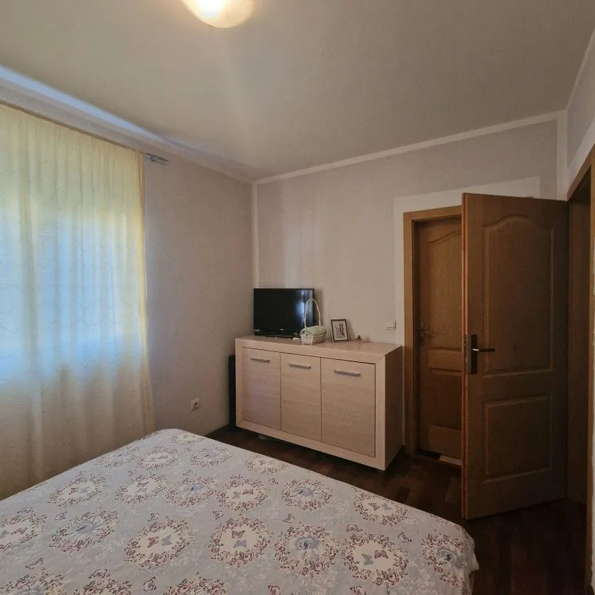 Sale, two bedroom apartment, 70m², Petrovac, Budva