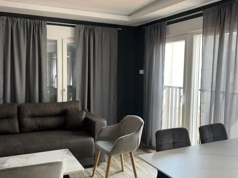 Rent, two bedroom apartment, 80m², Centar, Tivat - image 4