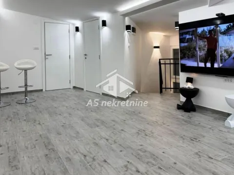 Stan in Kalenić Pijaca