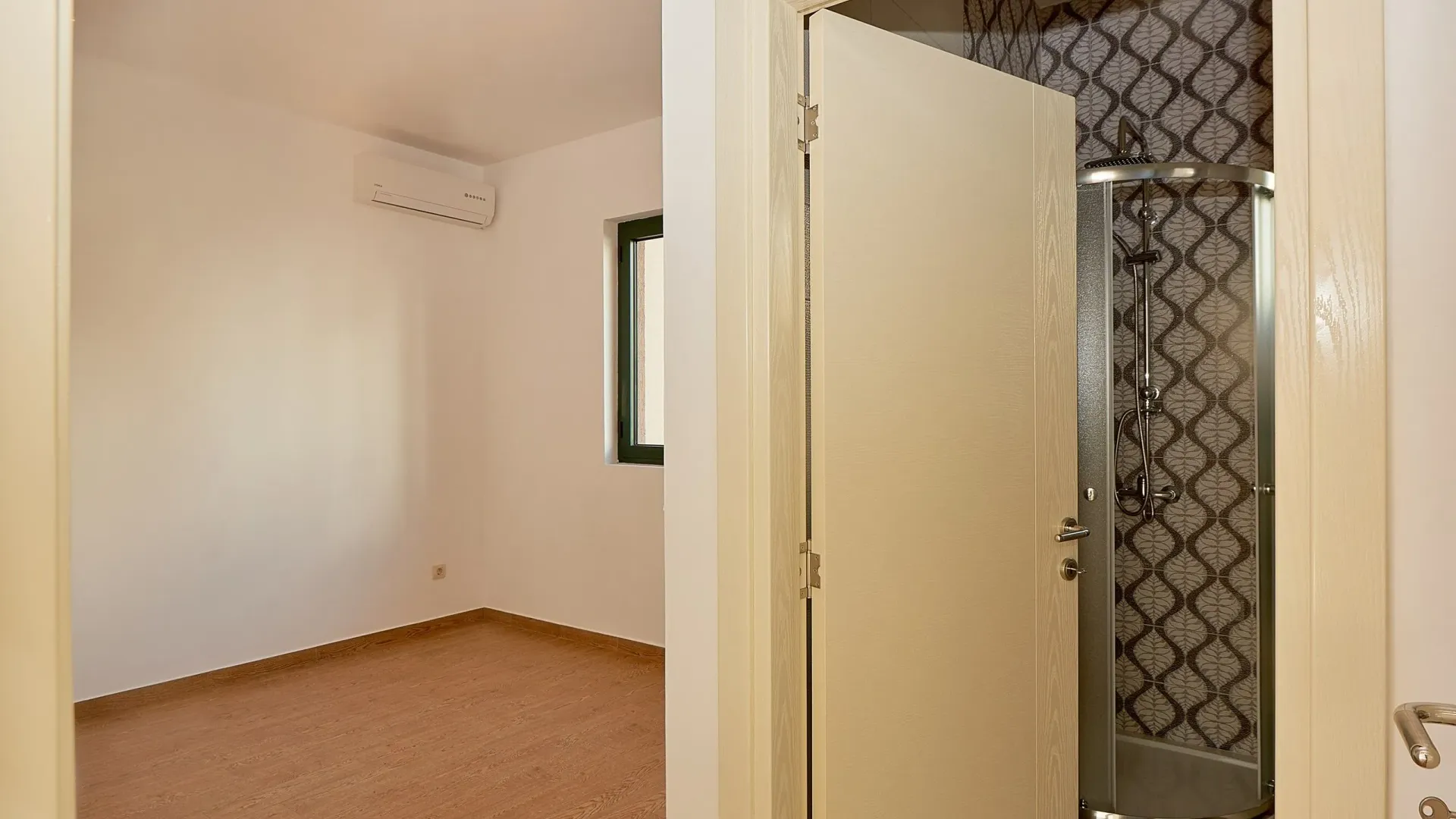 Sale, apartment, 85m², Bečići, Budva