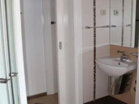 Sale, house, 215m², Savski Venac, Beograd - image 16