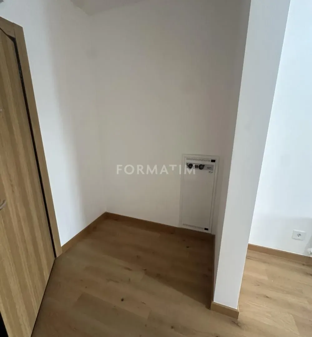 Sale, three bedroom apartment, 67m², Zeleno Brdo, Zvezdara Sve Podlokacije